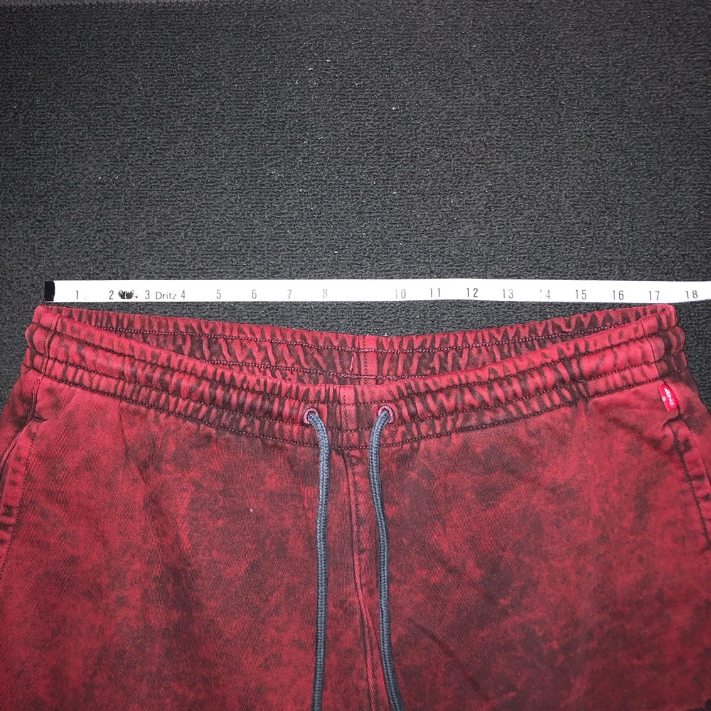 Levi’s Garment Dyed Sweatpants. Baggy Fit. Size Large. Red/Black Color. - Picture 15 of 16
